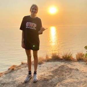 Meet your Posher, Nika